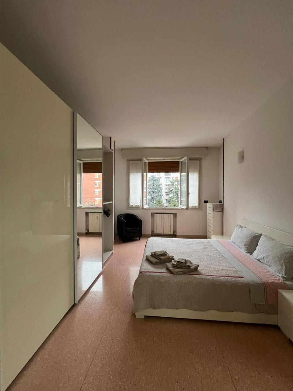 Splendido Appartamento In Zona Fiera A Болонья Экстерьер фото